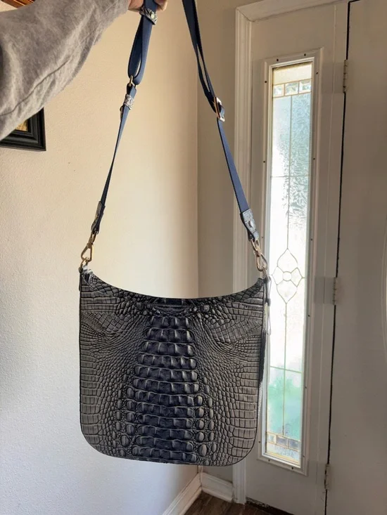 Brahmin Navy Croc-Embossed Leather Crossbody with Gold Hardware - Picture 3 of 5